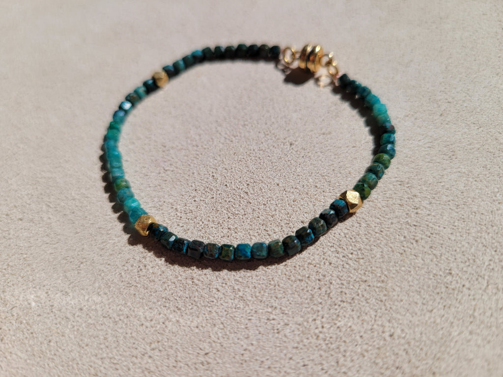Nugget corola bracelet