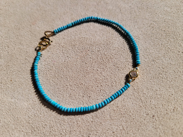 Turquoise solitaire simple bracelet