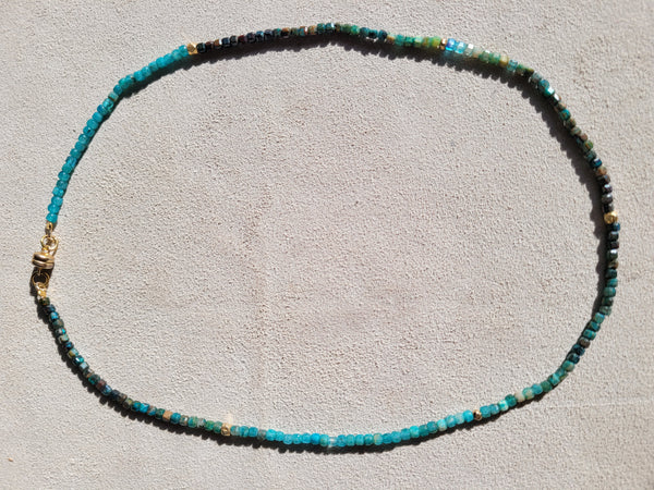 Nugget corola necklace